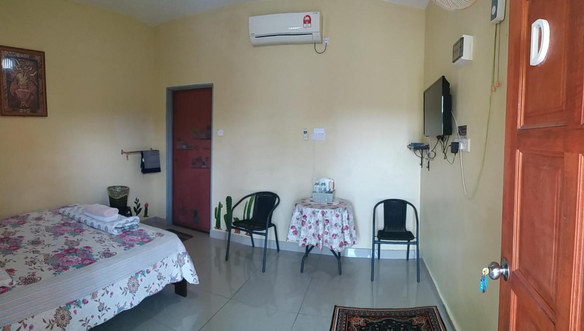 Dhia Irdina Homestay Paya Rewak Eksteriør bilde