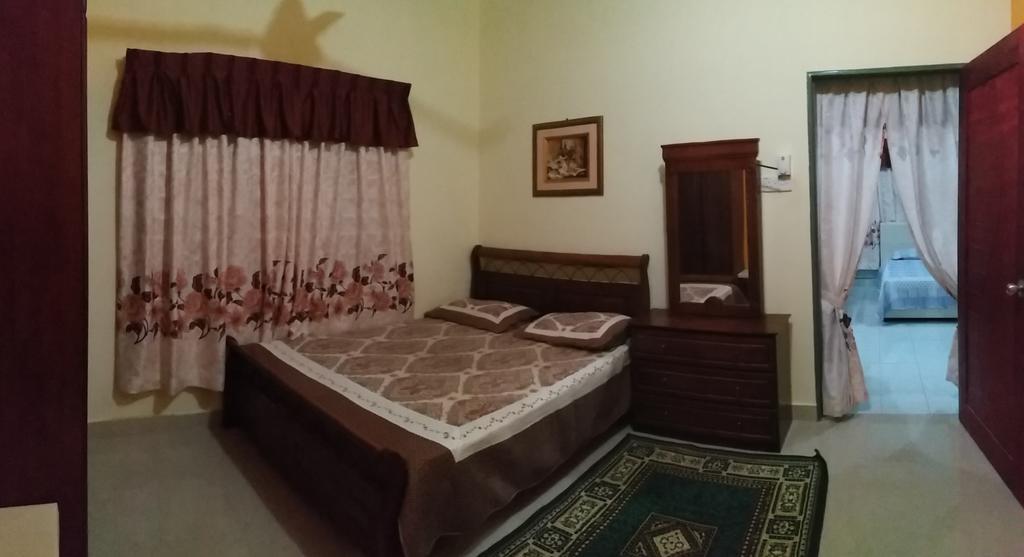 Dhia Irdina Homestay Paya Rewak Eksteriør bilde